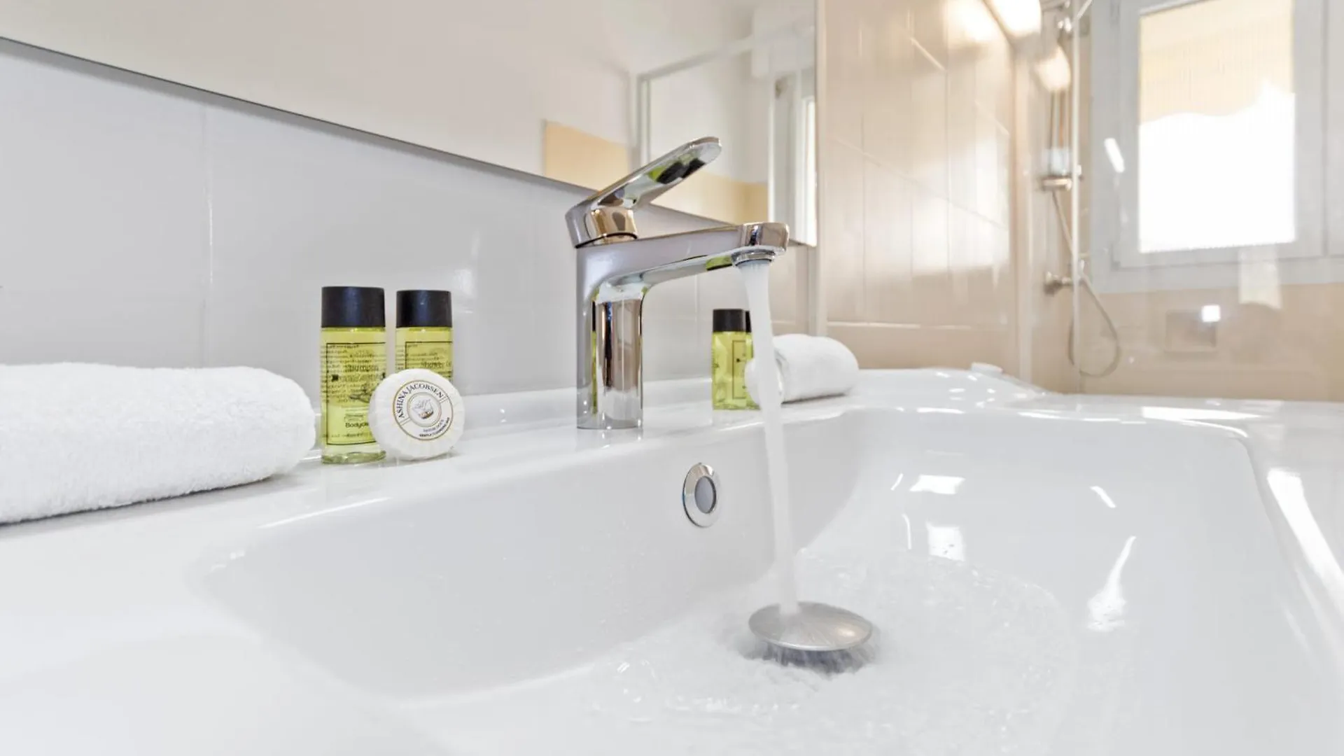 Le Chambord - Hypercentre - Spacious - Terrace Le Cannet 0*,  France