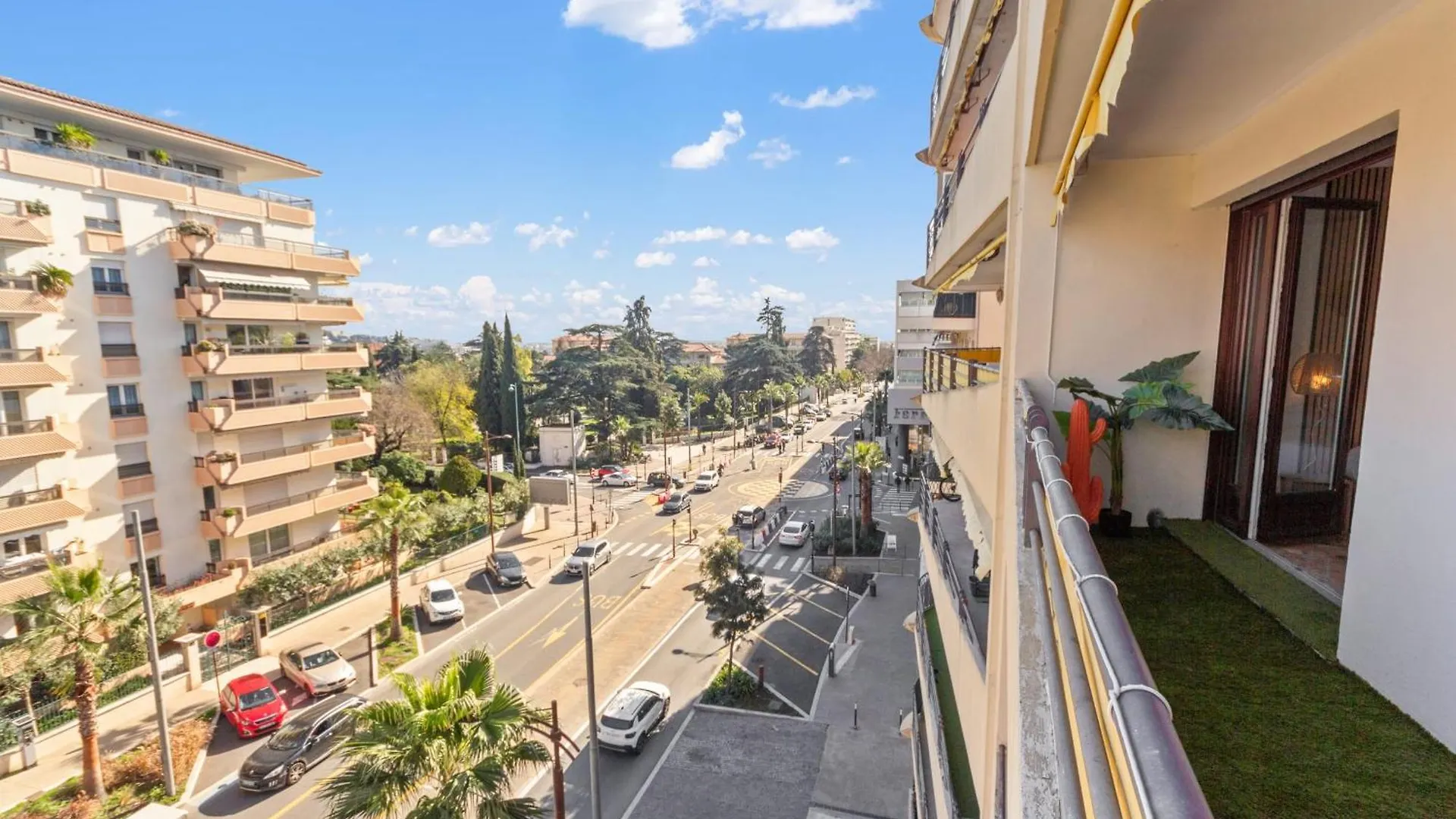 Le Chambord - Hypercentre - Spacious - Terrace Le Cannet Apartment