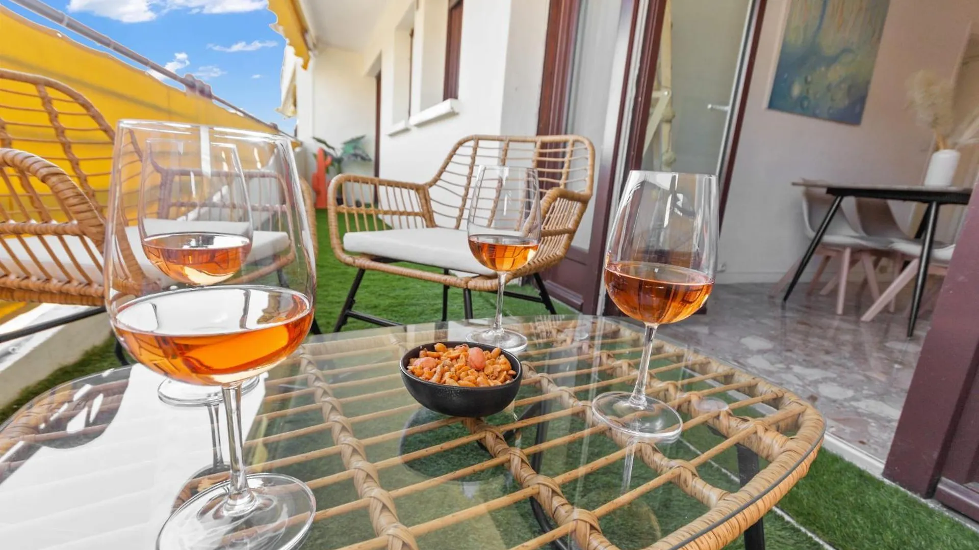 Apartment Le Chambord - Hypercentre - Spacious - Terrace Le Cannet